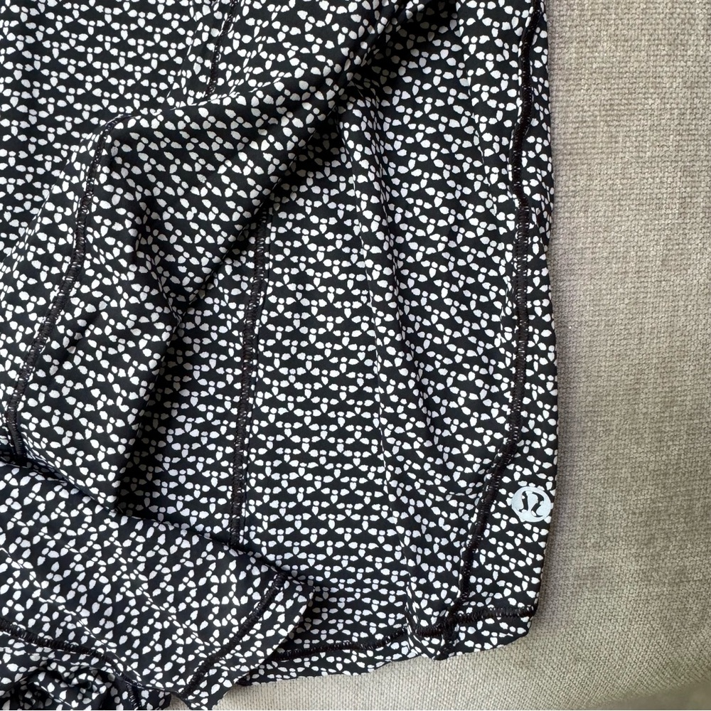 Lululemon On Pace Long Sleeve Size 6 - Picture 2 of 3
